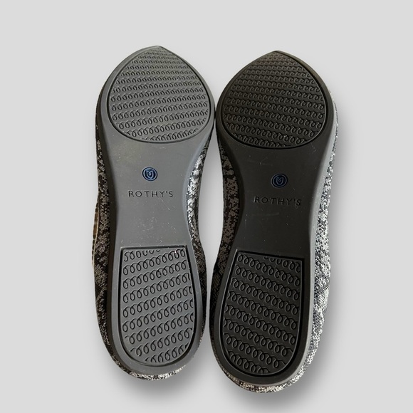 Rothys - The Flat - Grey Stone Snake Print  pointed toe. - Picture 6 of 6